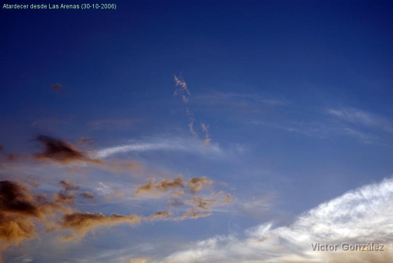_DSC1929.jpg - Atardecer desde Las Arenas (30-10-2006)