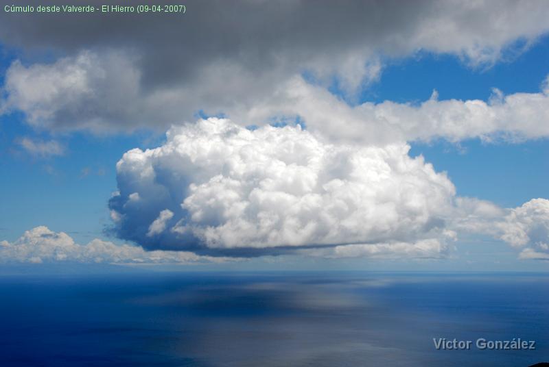 CumuloElHierro.jpg - Cúmulo desde Valverde - El Hierro (09-04-2007)