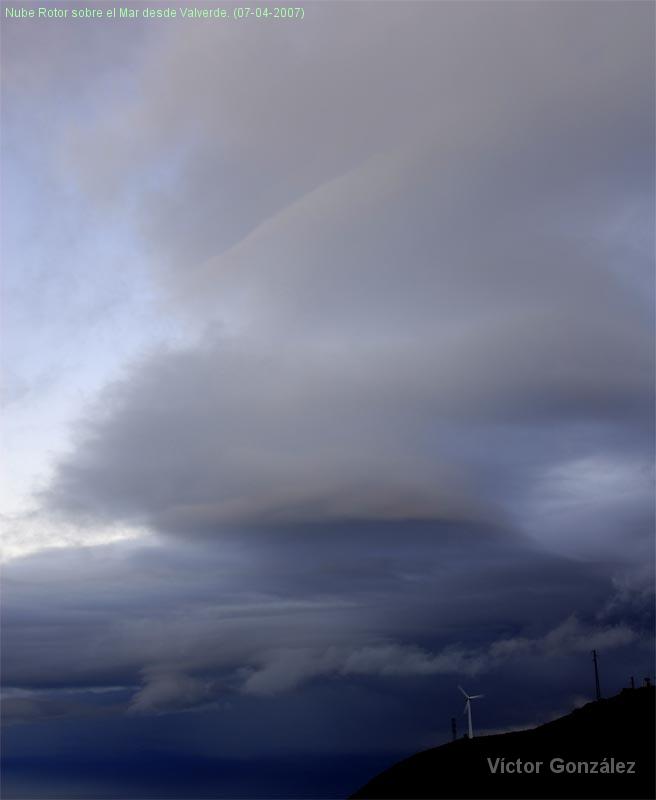 RotorElHierro07042007.jpg - Nube Rotor sobre el Mar desde Valverde. (07-04-2007)