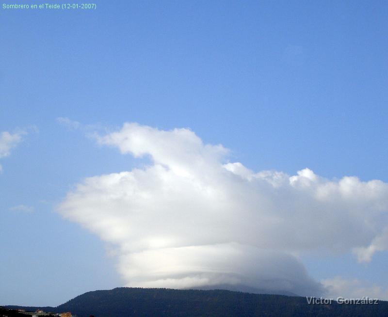 sombreroteide.jpg - Sombrero en el Teide (12-01-2007)