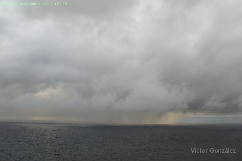 LluviaSobreElMar13032011.jpg - Detalle de lluvia sobre el mar. 13-03-2011